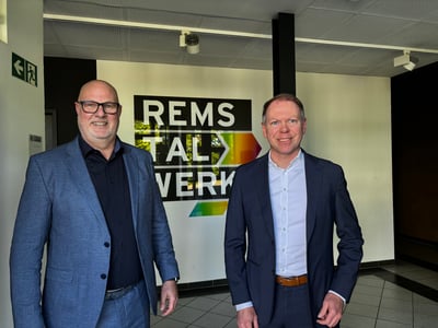 Volker Plocher links, Dr. Thorsten Briegel rechts